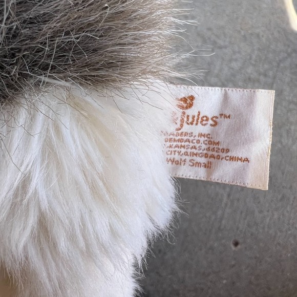 Nat and Jules Husky Wolf Dog - Picture 4 of 4